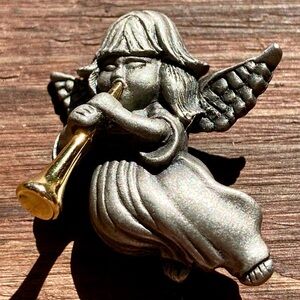 Vintage Signed Daria Pewter & Gold Toned Angel Trumpet Christmas Brooch Estate